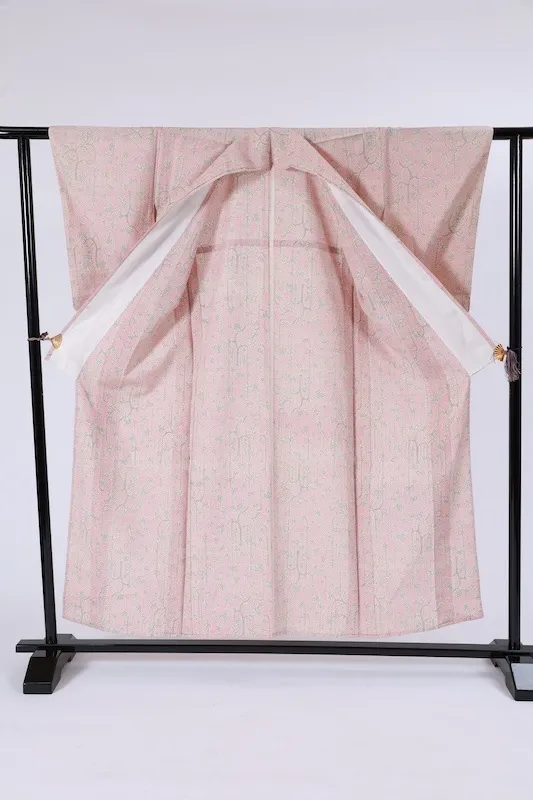 Shiozawa Tsumugi(Japan Pre-loved kimono) – Red, Gray, Yellow, Green(A088)
