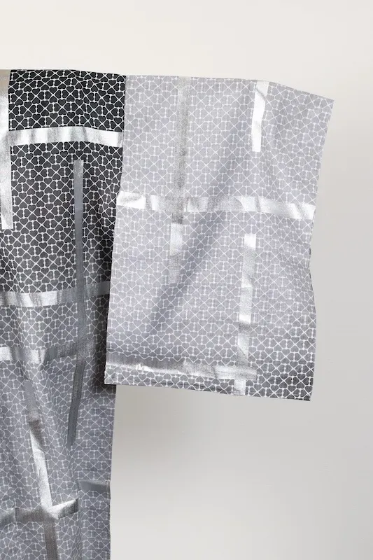 Brand-new Yukata Fabric Bolt – Kondaya Genbei – White, Shades of Gray, Silver  Sa25