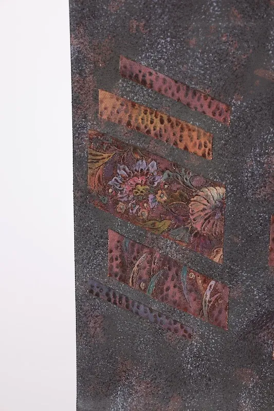 Brand new, unused obi (sash). Purple, gray, purple, green. Burnt foil, floral pattern, gold-embossed leather. L26