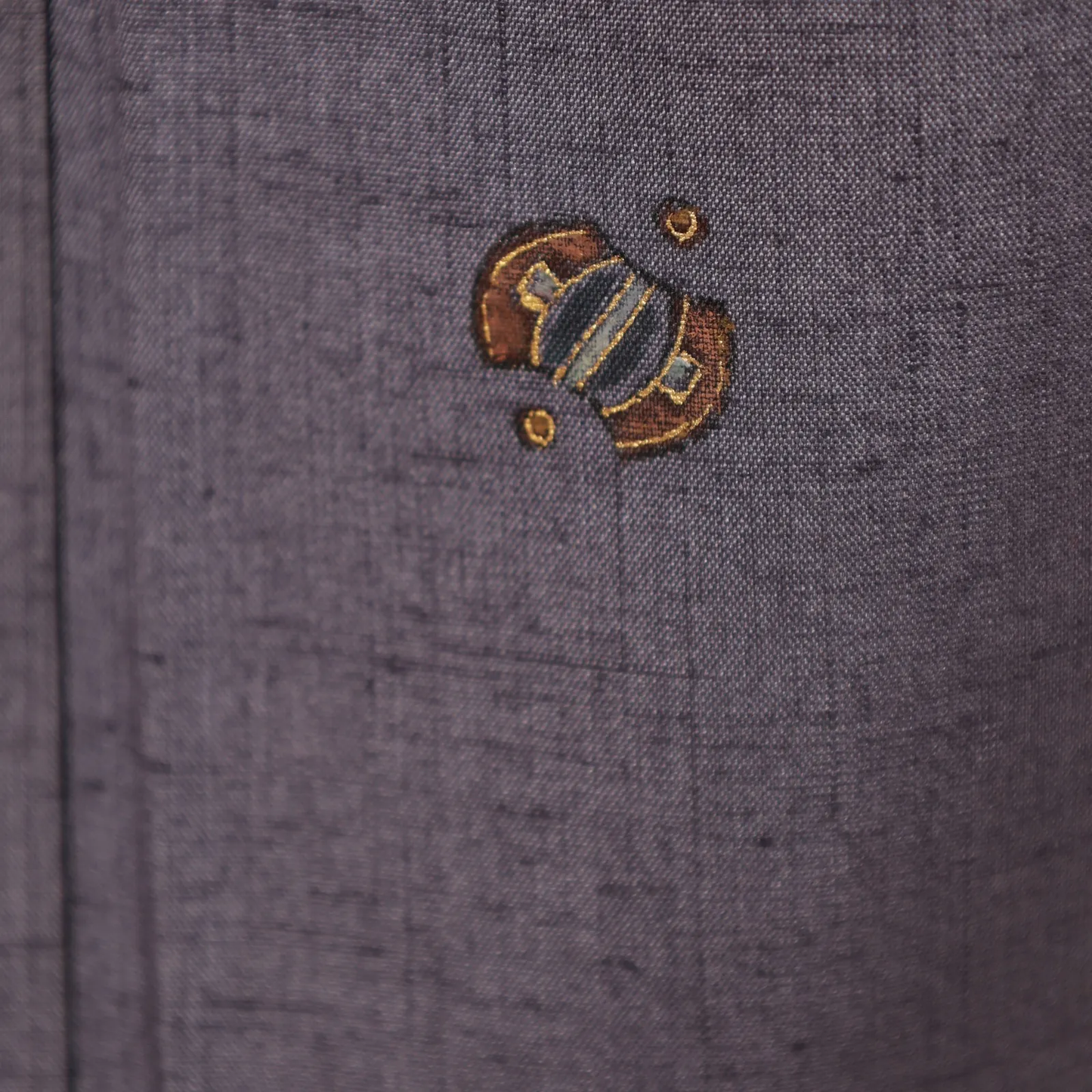 Silk pongee visiting kimono used, purple, indigo, gold, silver, green, auspicious motifs: cherry blossoms, plum blossoms, bamboo, chrysanthemums, V15