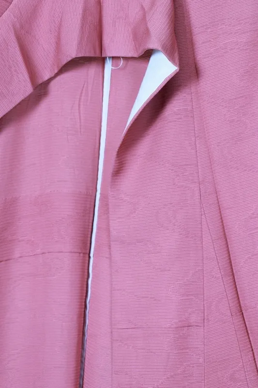 Summer used kimono, ro (gauze weave), coral color, flowing water pattern throughout, R28