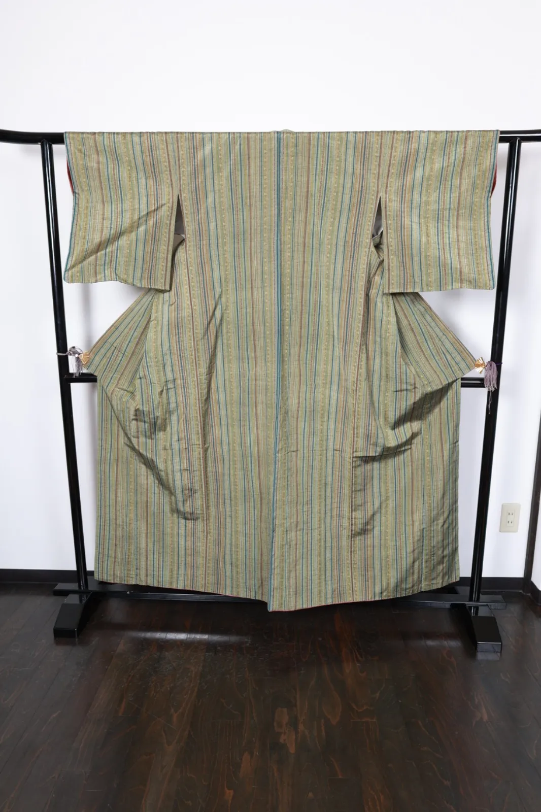 Tsumugi silk(Japan used kimono), Hakata weave, vertical stripe pattern, shades of green, indigo, brown, yellow, irregular stripes, R166