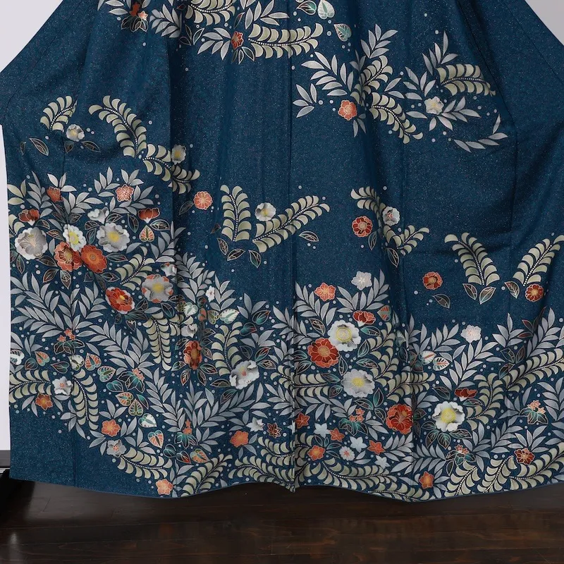 Visiting kimono used, Tsujigahana pattern, indigo, blue-gray, green, brown, gold, silver threads, K114