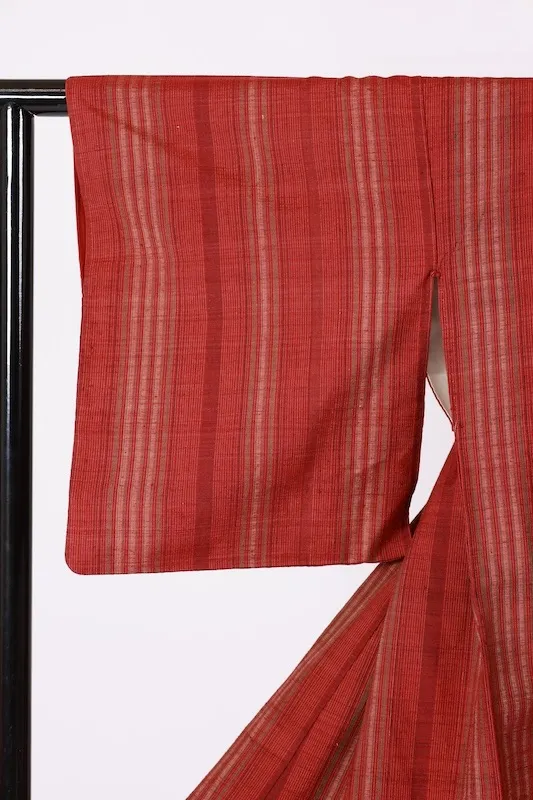 Gujo Tsumugi(Japan Pre-loved kimono) – Red, Green, Wine,Hand-woven – LL39