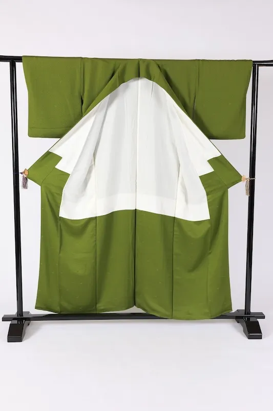 Japan used kimono (Iromuji), green, crest(K286).