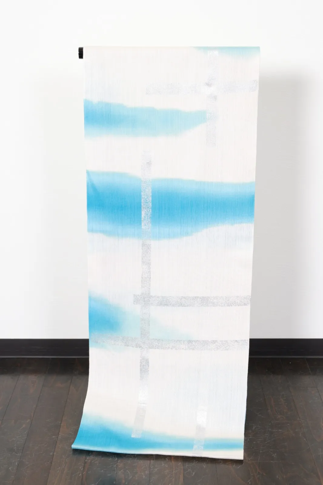 Brand New Yukata Fabric Bolt – Kondaya Genbei – Light Blue,  (Gold/Silver Leaf Strip)  SS05
