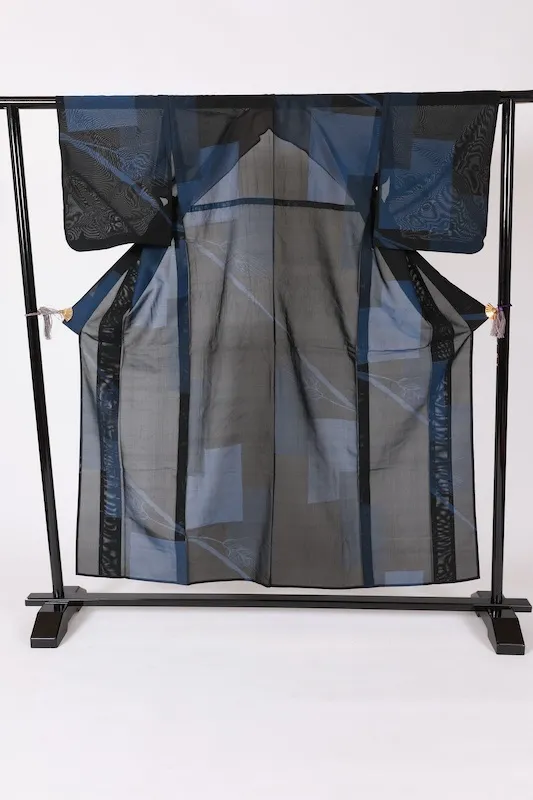 Summer kimono used, patterned gauze fabric, black and indigo, floral and geometric patterns, L66