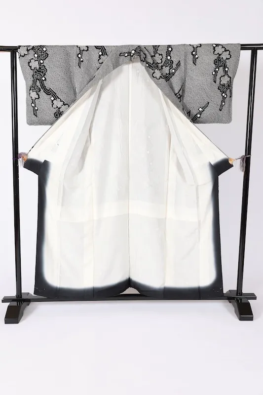 Formal kimono (Houmongi), brand new, unused, black and white, Shibori (tie-dye) pattern, floral design, B1428