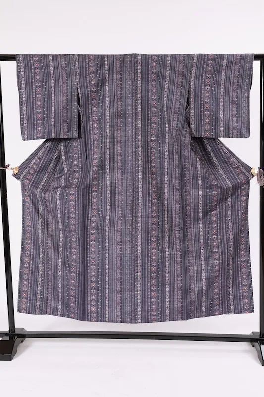 Akagi Tsumugi(Japan Pre-loved kimono) Shades of Purple, White, and Brown (A089)