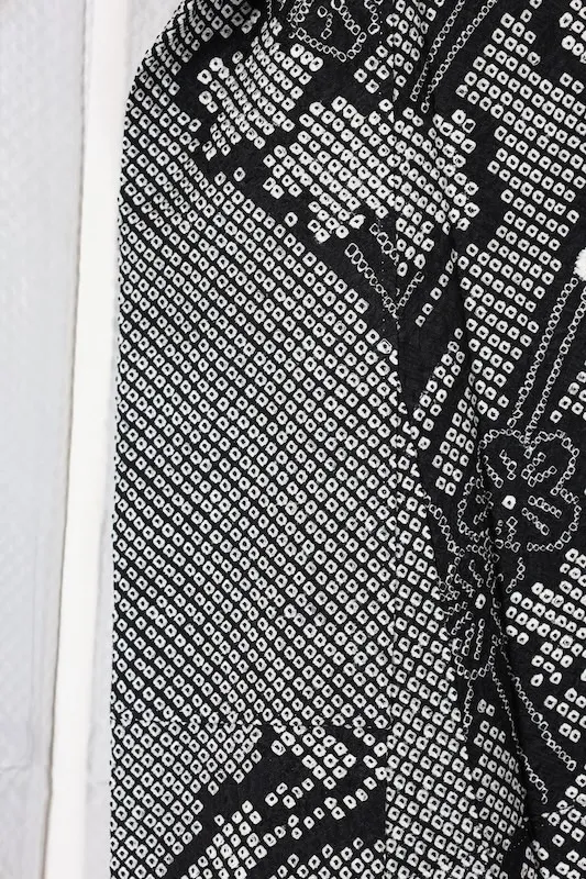Formal kimono (Houmongi), brand new, unused, black and white, Shibori (tie-dye) pattern, floral design, B1428