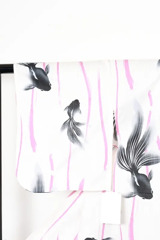 Brand-new Yukata – Asymmetrical Split-Panel Design (Off-white, Black, Gray, Purple-Pink) – Goldfish Motif