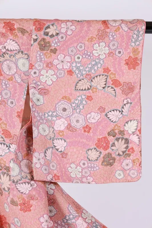 Brand-new, unused Japan kimono; colors include pale purple, pink, green, blue, (K292).