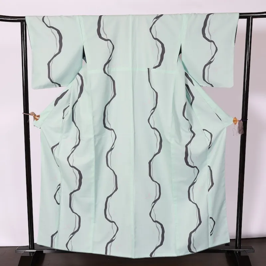 Japan used Kimono – Light Blue, Black, Gray, Pink – Wavy Stripe Pattern (Yoroke) – K125