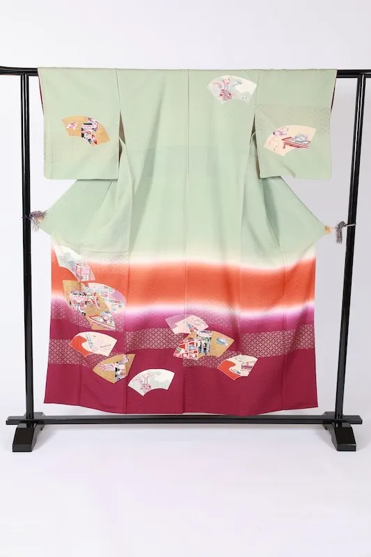 Visiting kimono used, light green, red, indigo, purple, white, green, maiden color, gold, Kyoto embroidery, continuous weave pattern, fan motif, document box, flowers, Kyoto Yuzen dyeing, B1376