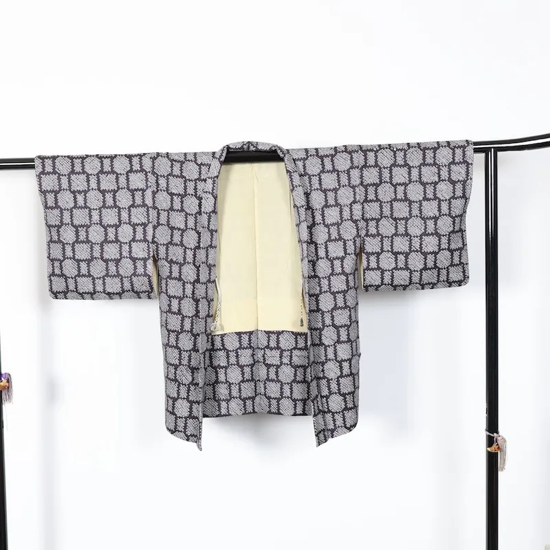 Japan used Haori – Purple and White – Hikita Shibori – Geometric Pattern  – T269