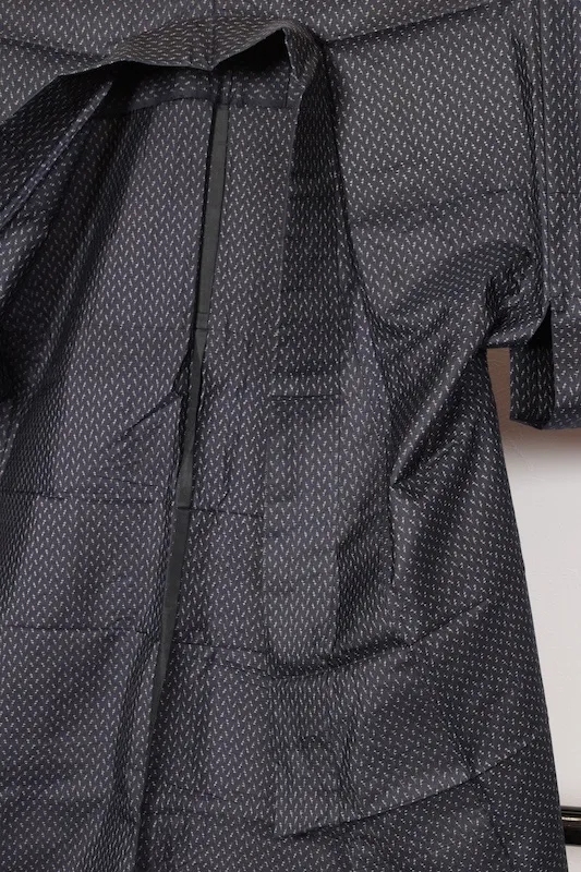 Tsumugi,(used kimono) Indigo, Brown, Kasuri (Ikat), Hand-woven, R38