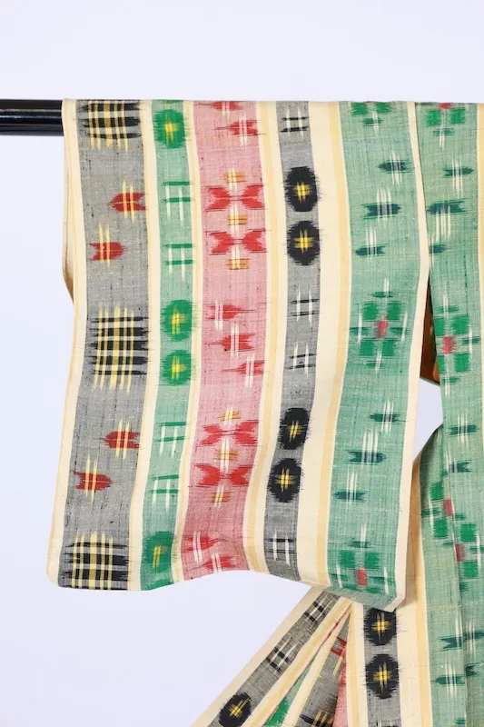 Tsumugi(Japan Pre-loved kimono) kinari midori aka kuro kikagakumoyō teori B 1488