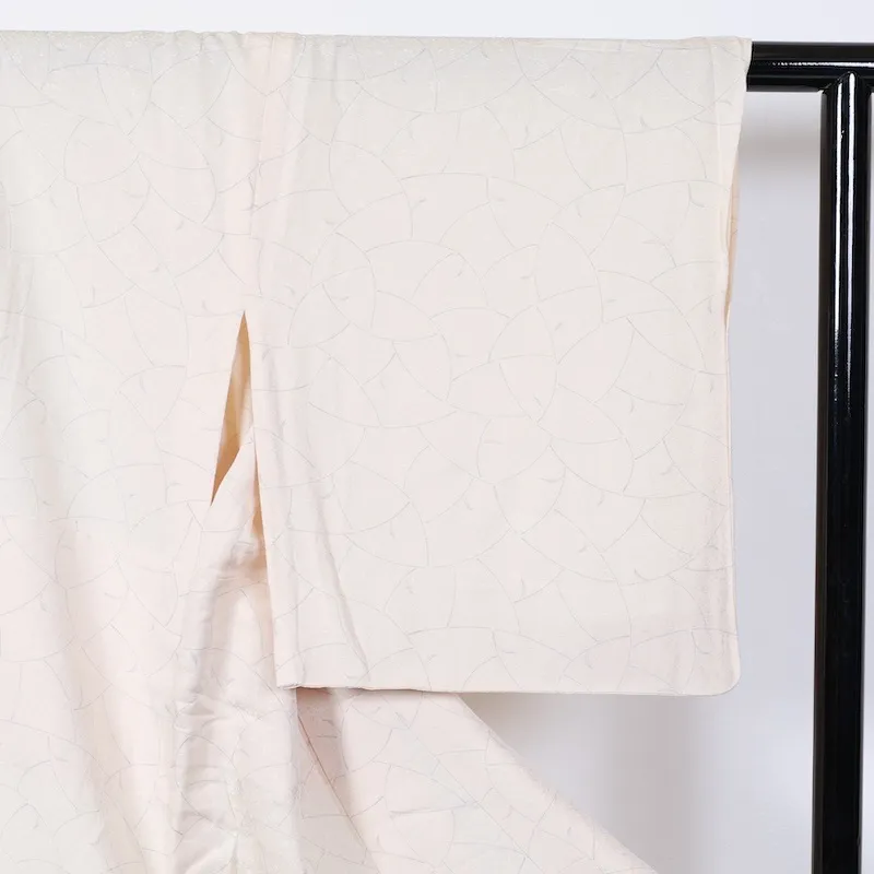Japan used kimono, beige, gray, floral pattern, T27