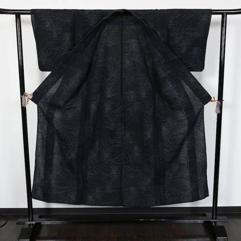 Komon (used kimono) in indigo, gray, and pampas grass pattern, T22