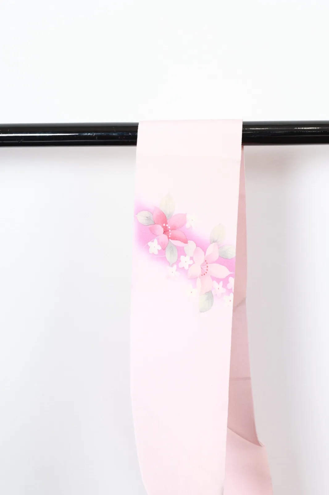 Nagoya Obi(used sash) – Shades of cherry blossom pink, white, and green; (R117)