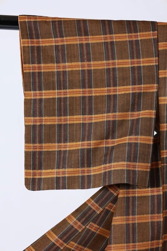 Tokamachi Tsumugi (Japan used kimono)– Shades of Brown – Lattice Pattern – K325