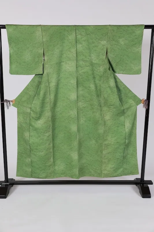 Japan  kimono, brand new, unused, shades of green, crackle glaze pattern, four-eyed diamond crest, B1466