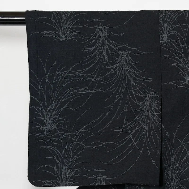 Komon (used kimono) in indigo, gray, and pampas grass pattern, T22