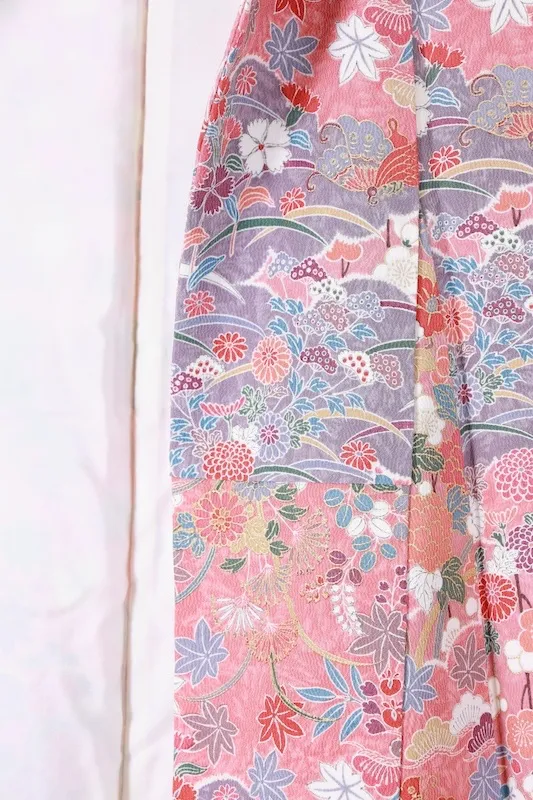 Komon (used kimono fabric) - Coral shades, purple, gold, vermilion, blue, green, yellow-green, flowers, butterflies - Kyo-Yuzen (Kyoto-style dyeing) - B1434