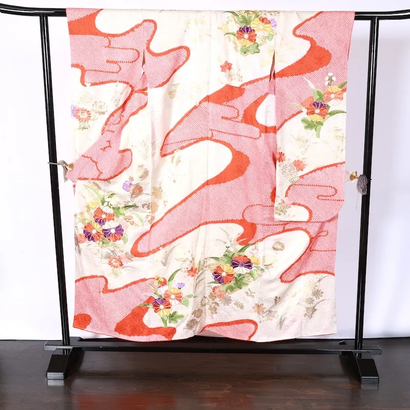 Furisode (long-sleeved kimono used) - White, Green, Red, Gold, Purple - Embroidery, Shibori (tie-dye) pattern, Brocade fabric - K99