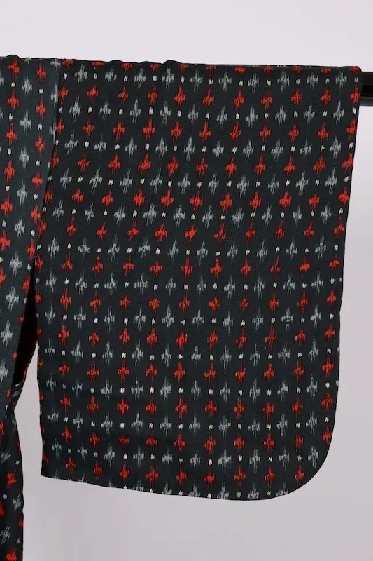 Japan used kimono fabric, black, red, gray, G96