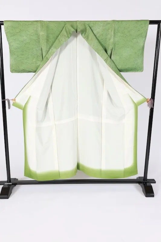 Japan  kimono, brand new, unused, shades of green, crackle glaze pattern, four-eyed diamond crest, B1466