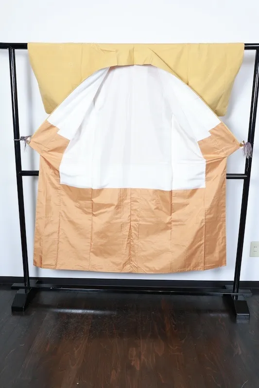 Yuki Tsumugi – Brand new and unused – Mustard, white, and brown – 80-kikko – R150