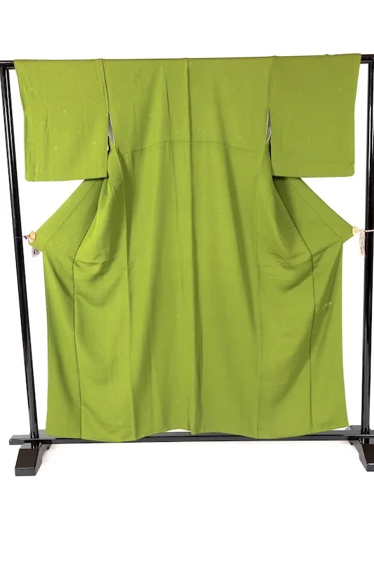 Japan used kimono (Iromuji), green, crest(K286).