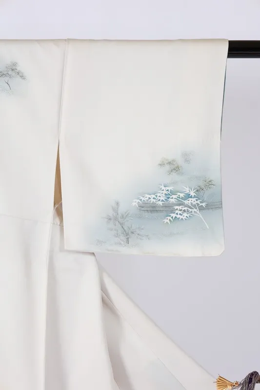 Visiting kimono used, off-white, gray, white, blue, green, silver, bamboo pattern, embroidery, B1426