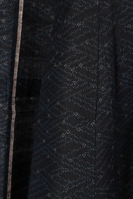 Tsumugi Silk(Japan Pre-loved kimono): Shades of Indigo and White (A075)