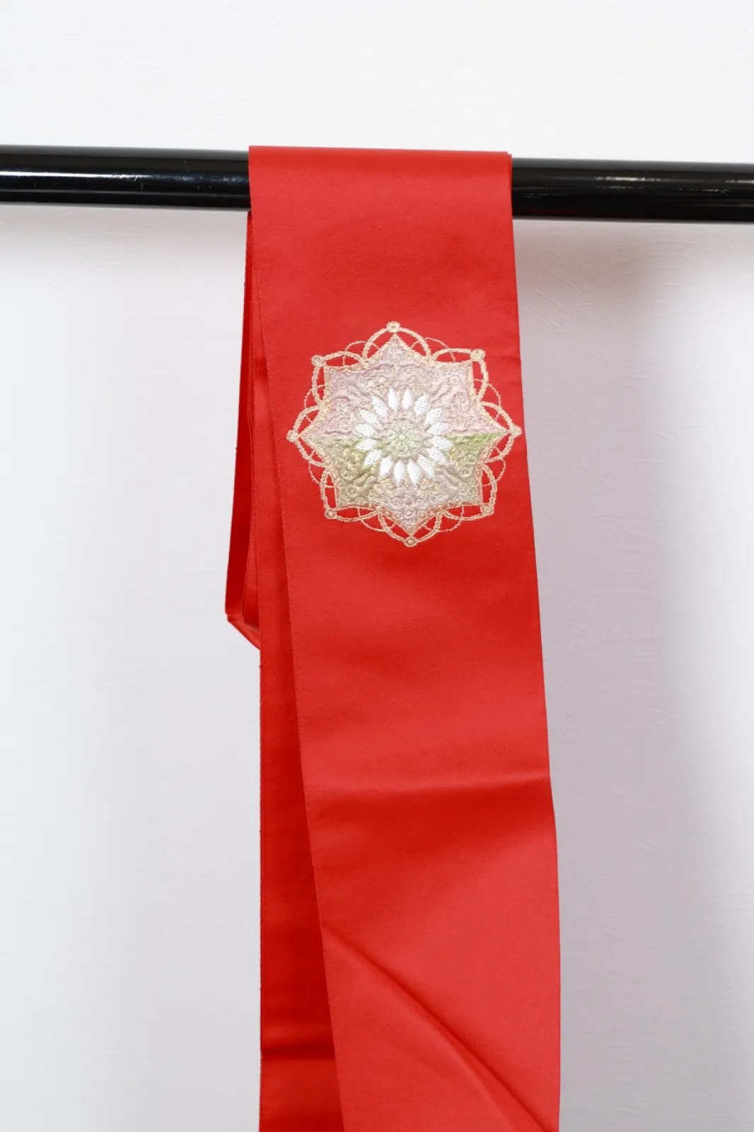 Nagoya Obi(used sash) – Red, Gold, Silver, Green, White – Shosoin Pattern – R115