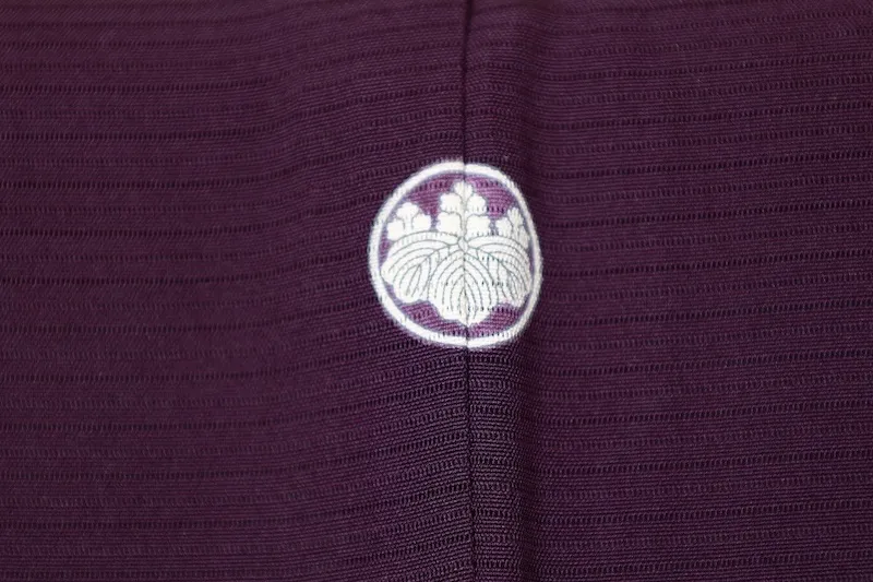 Summer-used kimono, ro (black), purple, single crest (Maru ni Gosan no Kiri), R11
