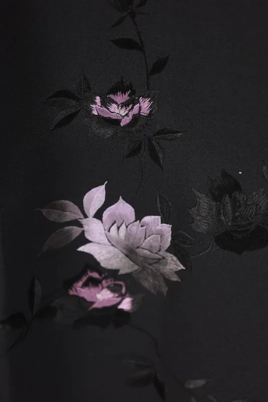 Black used Haori jacket, pink rose embroidery, gold "Maruni Umebachi" (circled plum blossom) stitched crest, includes haori cords (Q15).