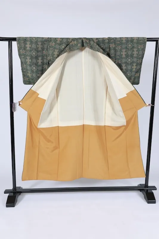 Japan Pre-loved kimono – Green & Mustard – Geometric Pattern Q8
