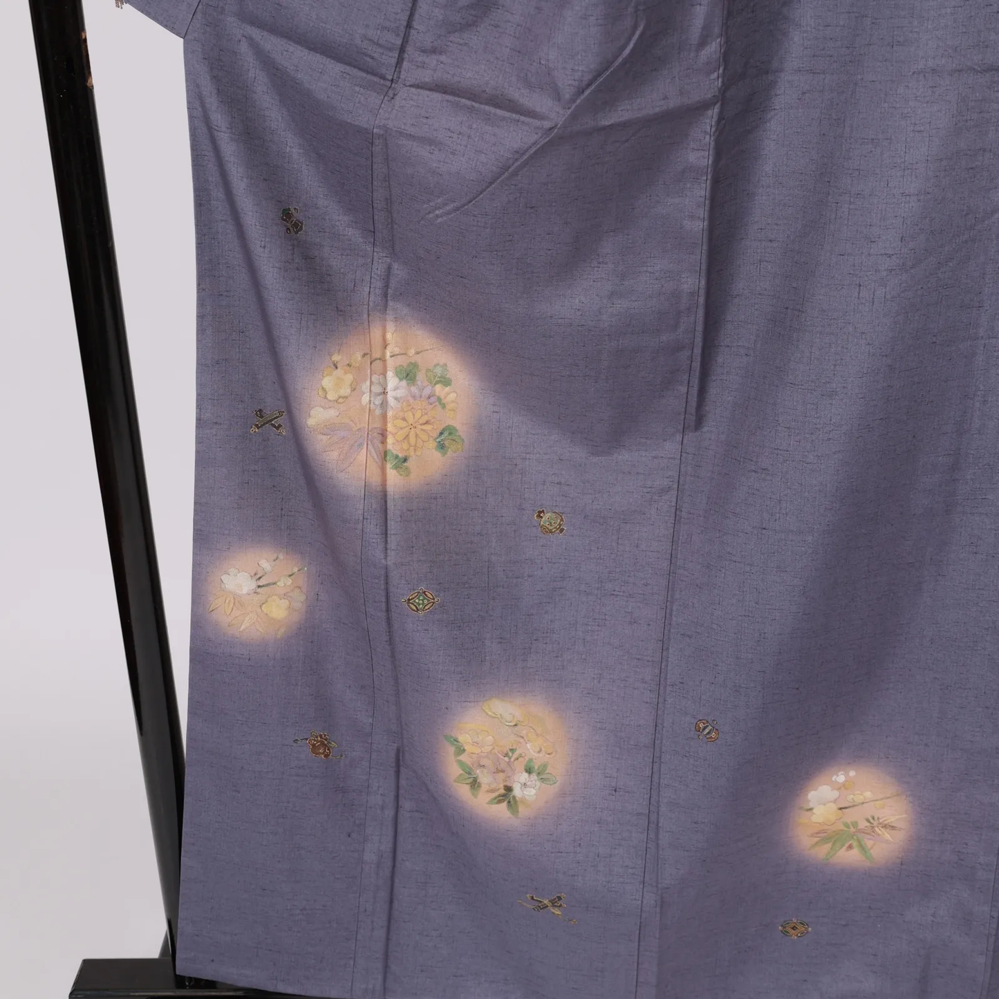 Silk pongee visiting kimono used, purple, indigo, gold, silver, green, auspicious motifs: cherry blossoms, plum blossoms, bamboo, chrysanthemums, V15