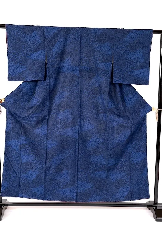 Japan kimono – Brand new and unused – Shades of indigo – Sarasa (chintz) pattern – K297