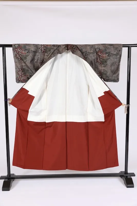 Oshima Tsumugi(Japan kimono) – Genuine Mud-Dyed & Botanical-Dyed – Brown, Indigo, Green, Red – 9-Maruki – Pastoral Landscape – G11
