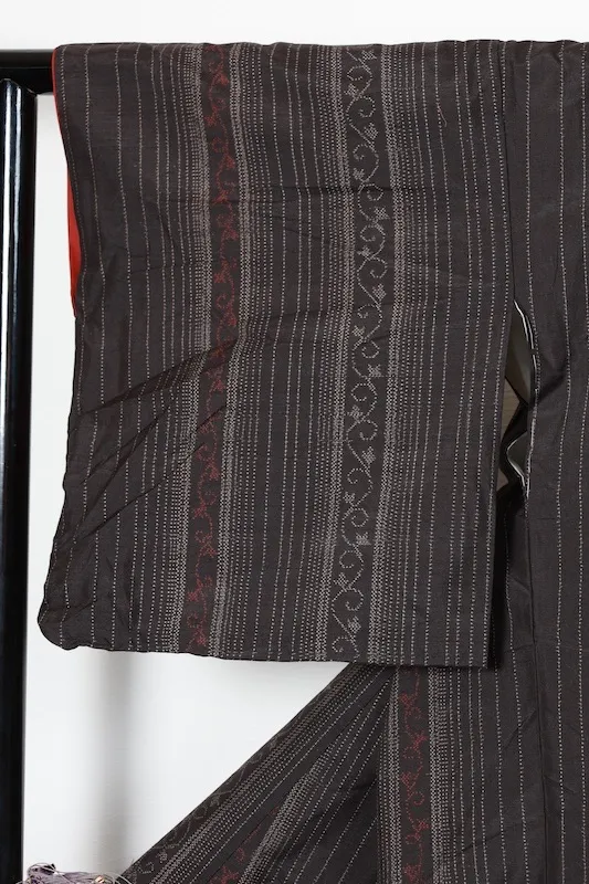 Yonezawa Tsumugi (Japan used kimono silk), floss silk, shades of brown and red, plant-dyed, handwoven, R167
