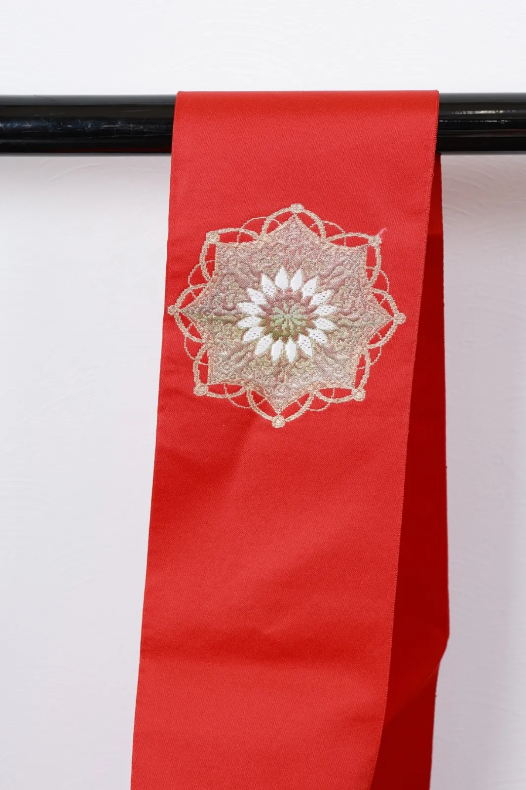Nagoya Obi(used sash) – Red, Gold, Silver, Green, White – Shosoin Pattern – R115