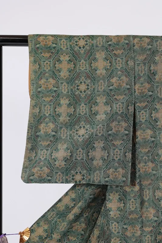 Japan Pre-loved kimono – Green & Mustard – Geometric Pattern Q8