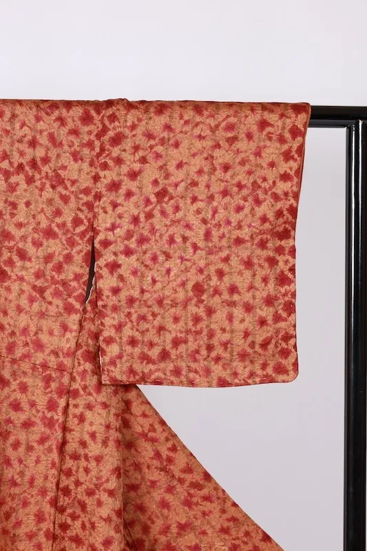 Komon (kimono), brand new, unused, in reddish-brown and mustard yellow, with a hat-shaped tie-dye pattern, B1385