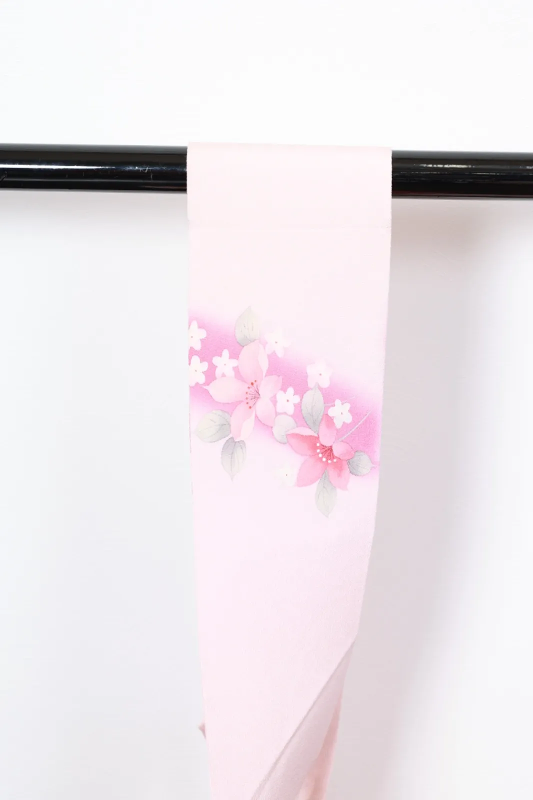 Nagoya Obi(used sash) – Shades of cherry blossom pink, white, and green; (R117)