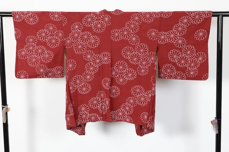 Japan used Haori Jacket – Dark Crimson with White Chrysanthemums and AllT192