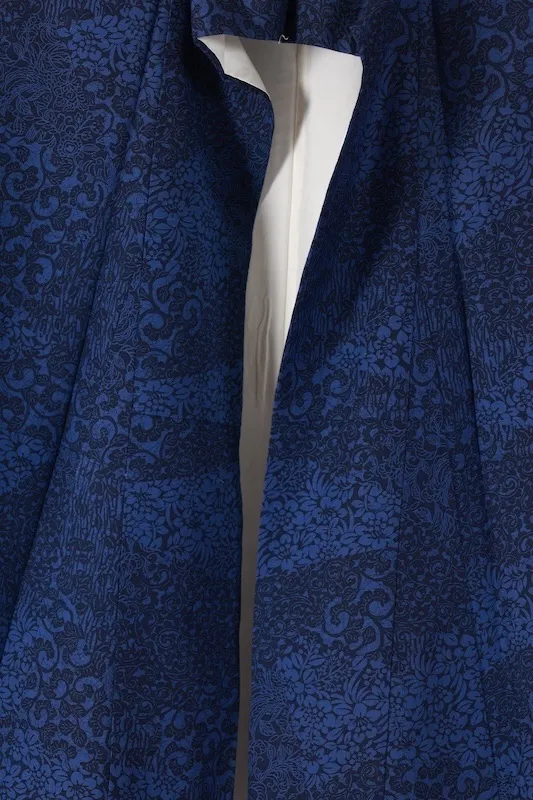 Japan kimono – Brand new and unused – Shades of indigo – Sarasa (chintz) pattern – K297