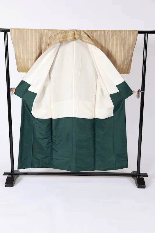 Japan used kimono – Gray, Beige, and Brown Stripes – Botanical Dye – Hand-woven – B1387